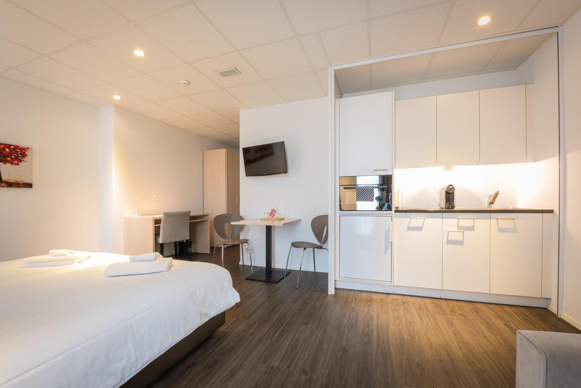 Los Lorentes Hotel Bern Airport Belp Eksteriør bilde
