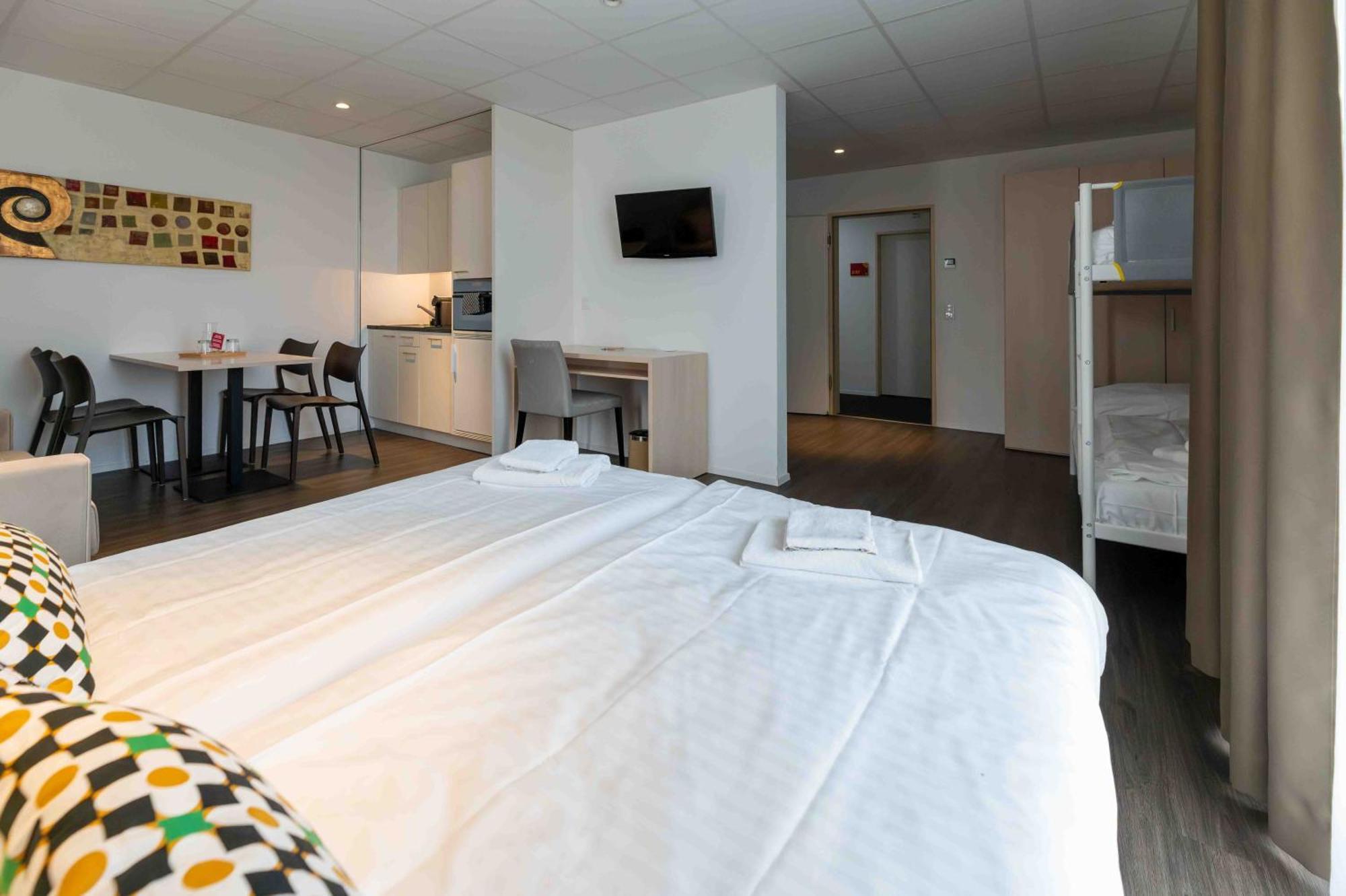 Los Lorentes Hotel Bern Airport Belp Eksteriør bilde