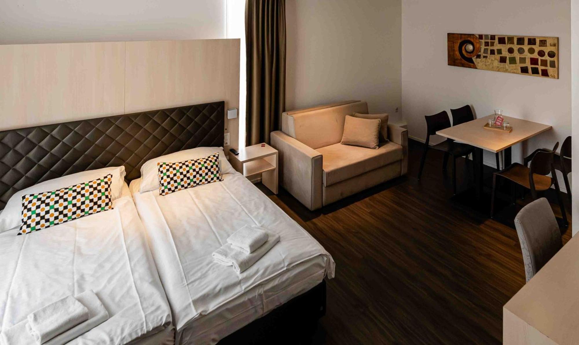 Los Lorentes Hotel Bern Airport Belp Eksteriør bilde