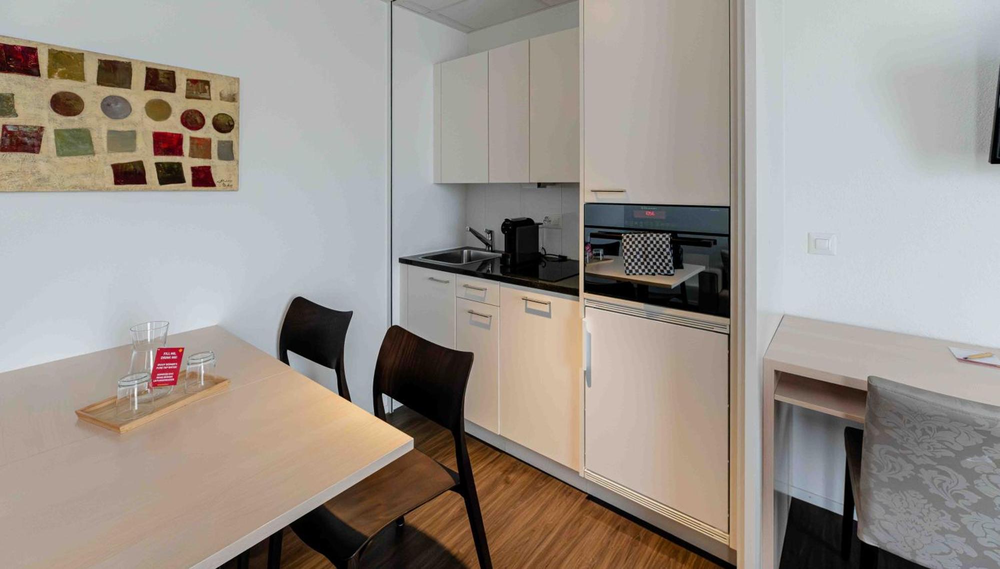 Los Lorentes Hotel Bern Airport Belp Eksteriør bilde